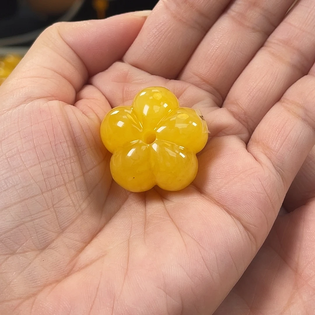 琥珀未镶嵌裸石微瑕h6