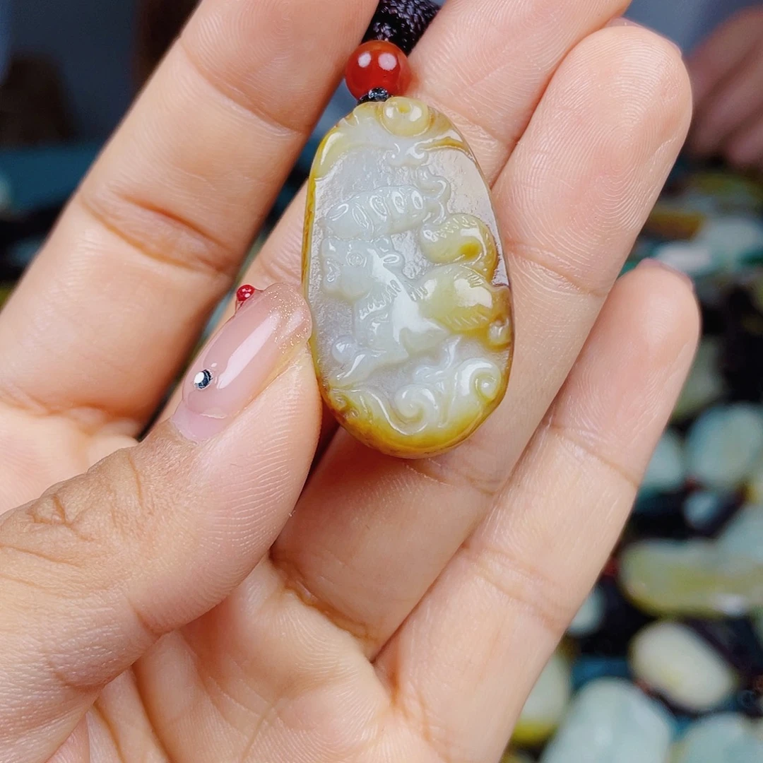 颈饰未镶嵌和田玉