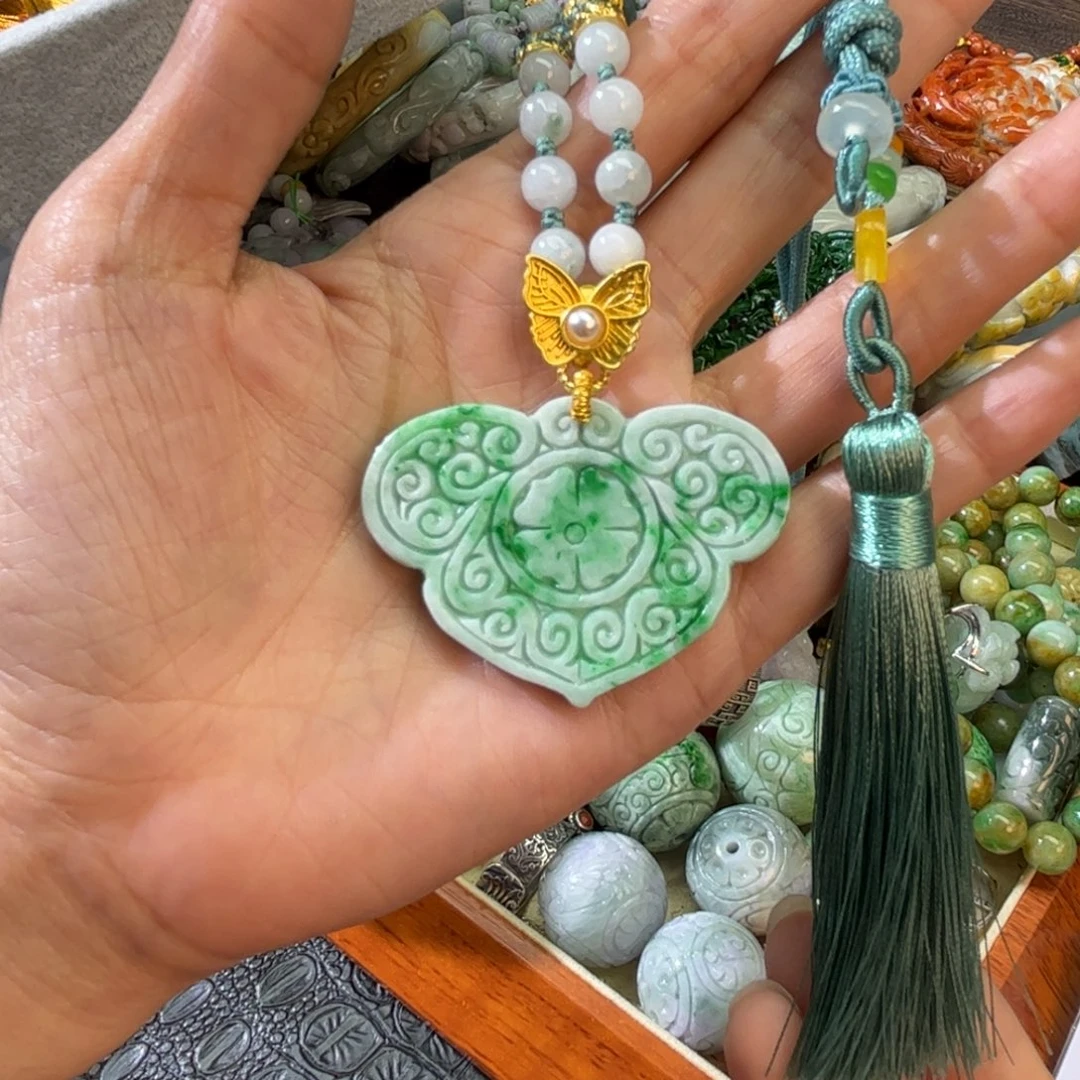 翡翠颈饰未镶嵌待编款