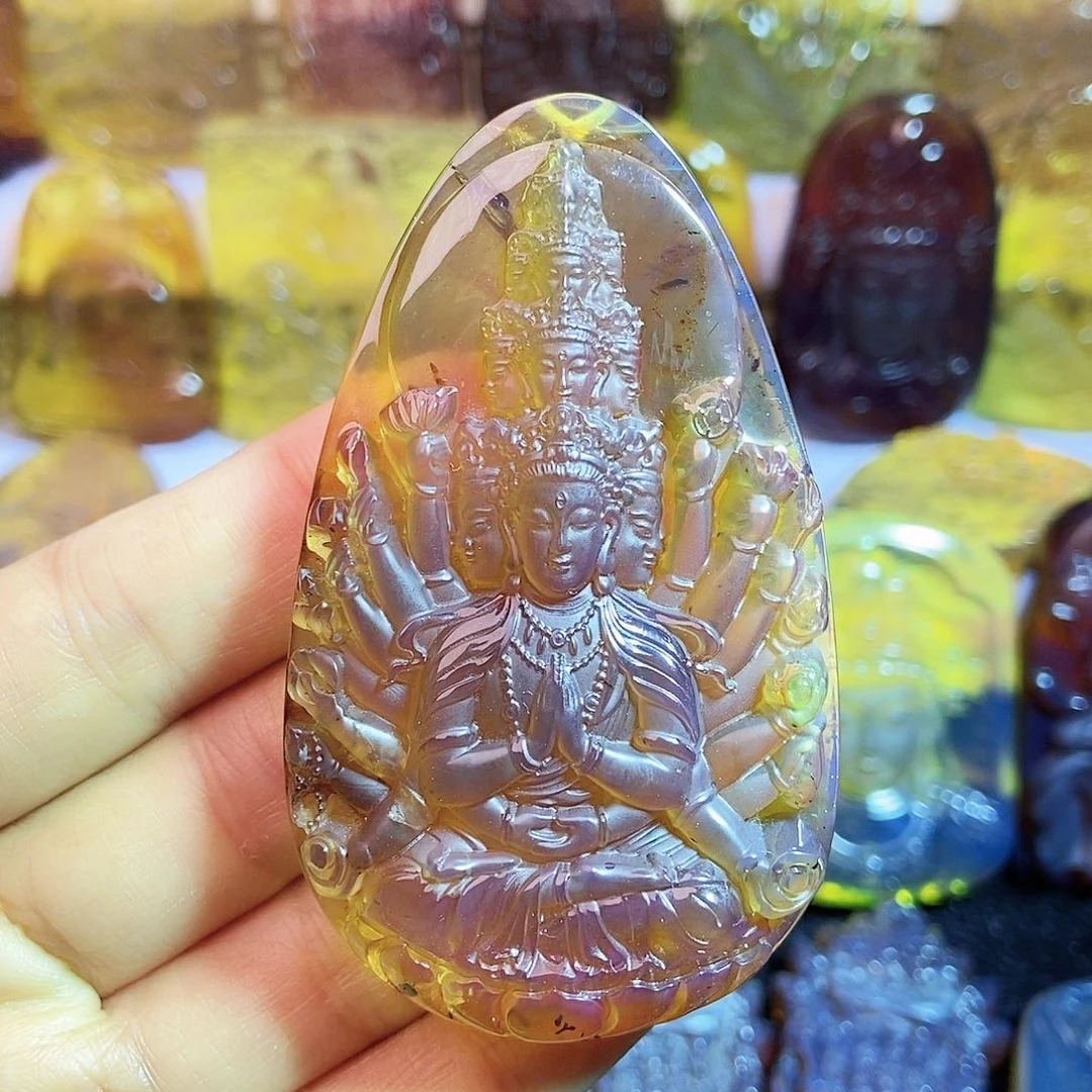 琥珀颈饰未镶嵌千手观音