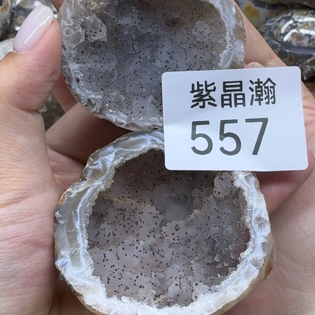 未镶嵌水晶大型摆件（非配饰）