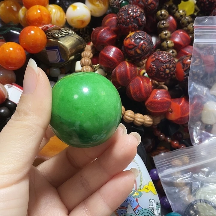 琉璃/树脂/塑料类