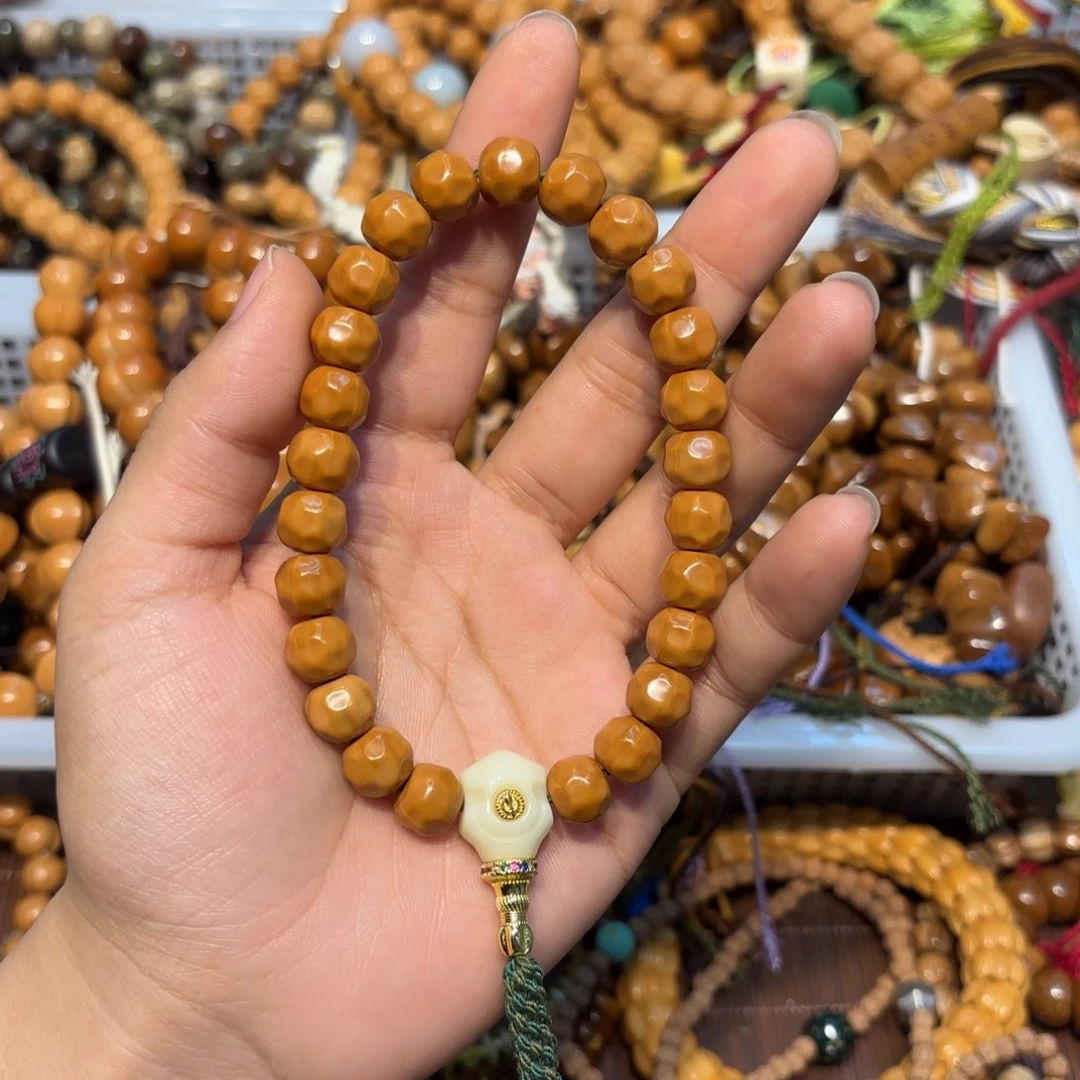 吊坠猴头核桃卡8猴头奶酪手持