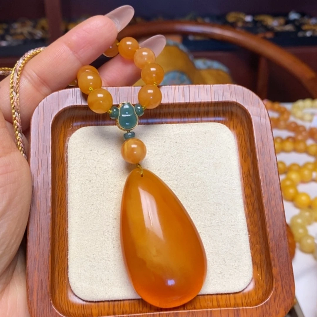 【闪购商品】蜜蜡吊坠(赠链)未镶嵌项链