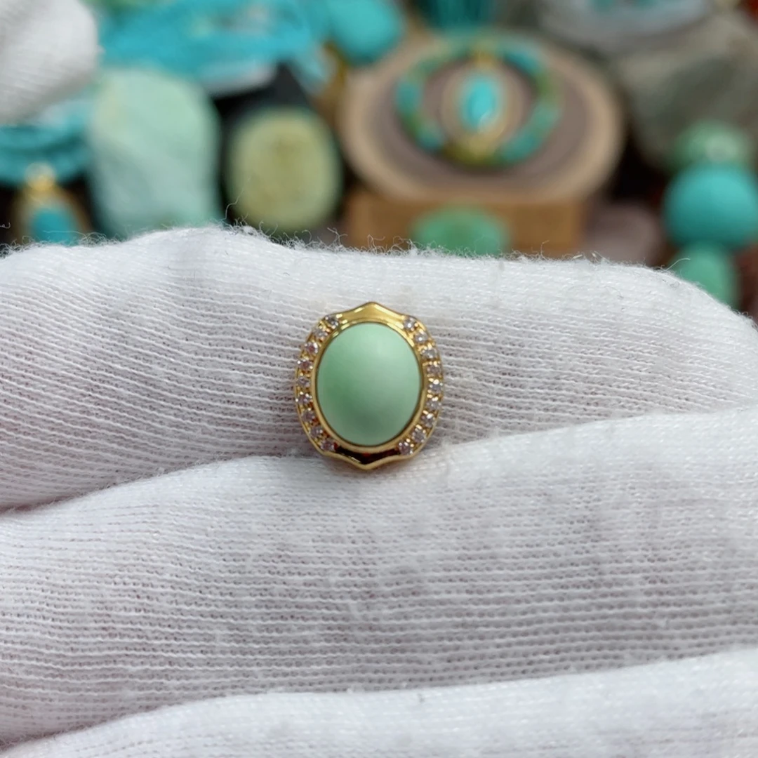 绿松石珠宝奇石18K金镶嵌