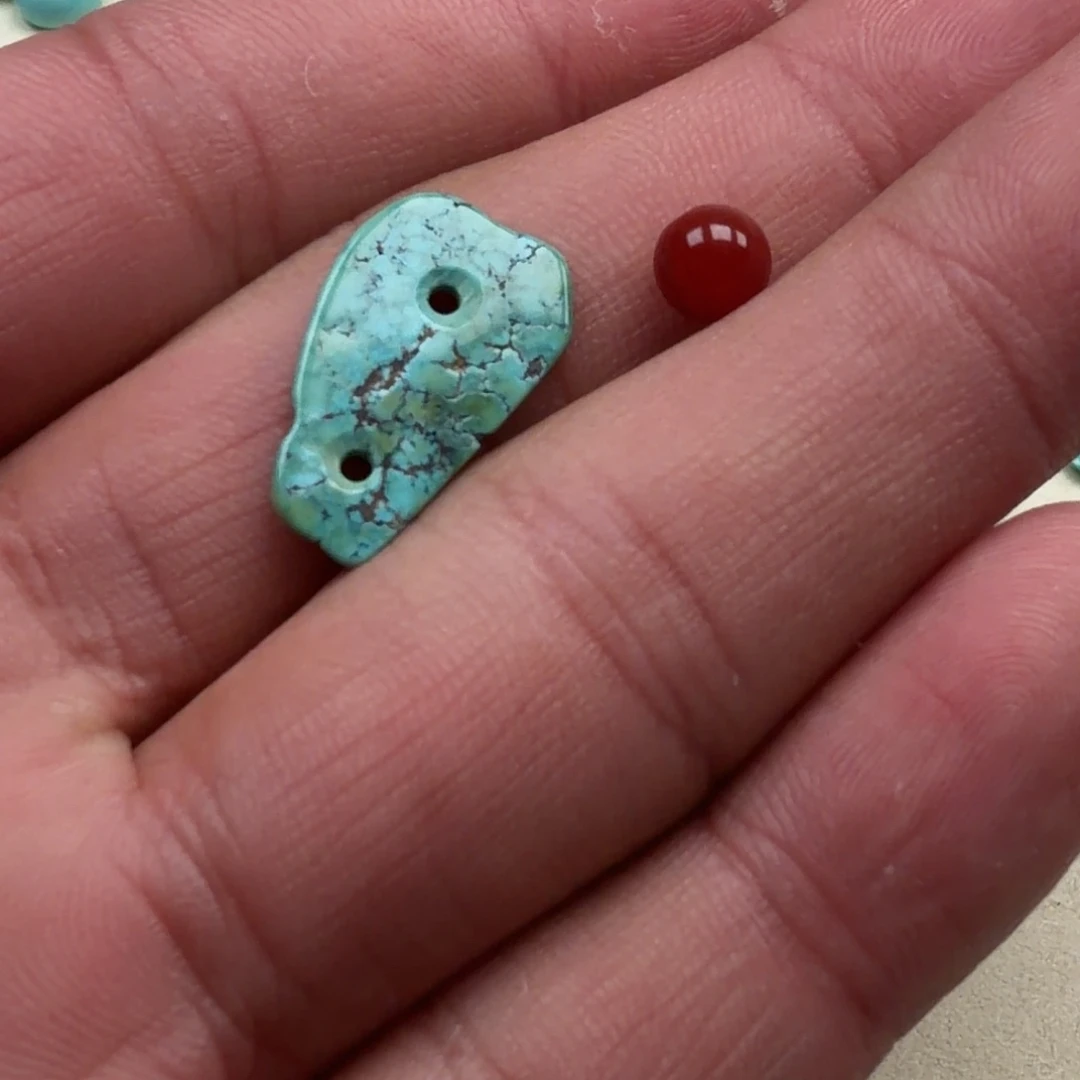 南红玛瑙未镶嵌珠宝奇石