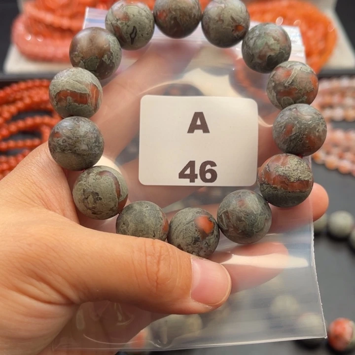 南红玛瑙未镶嵌多样性发货默认微瑕称重16mm