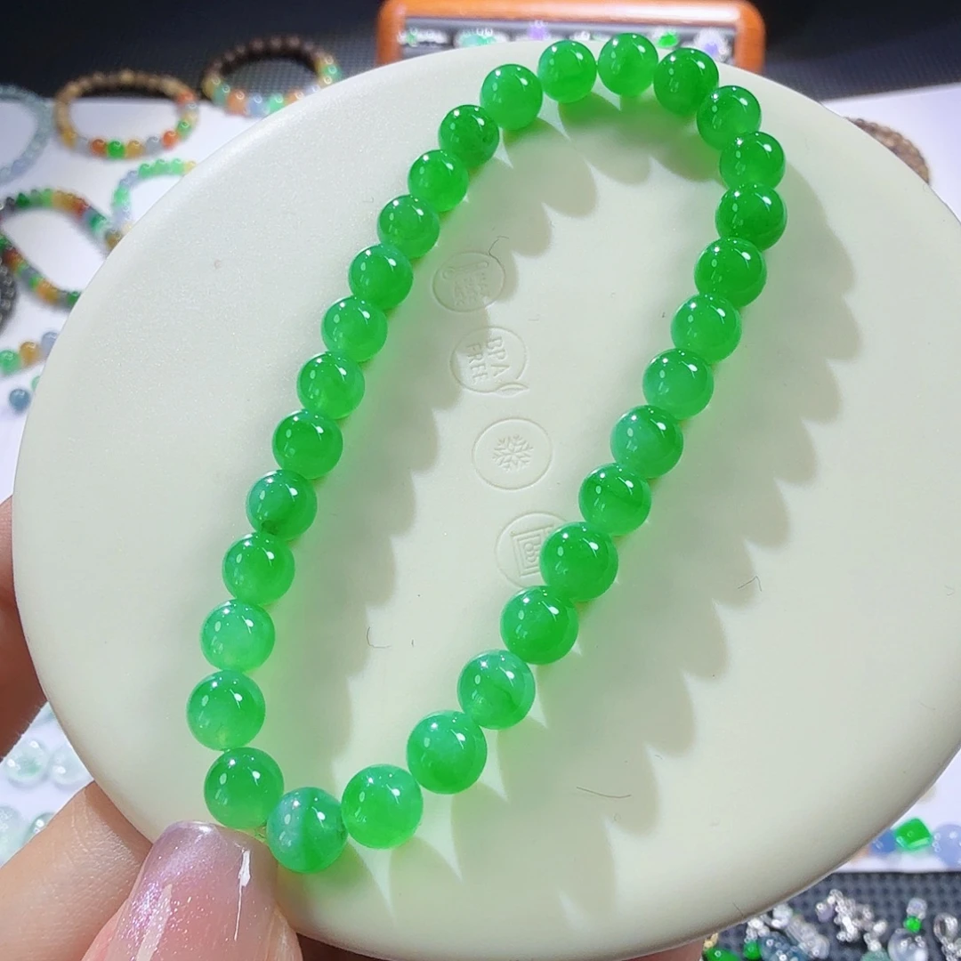 翡翠未镶嵌颈饰裸石