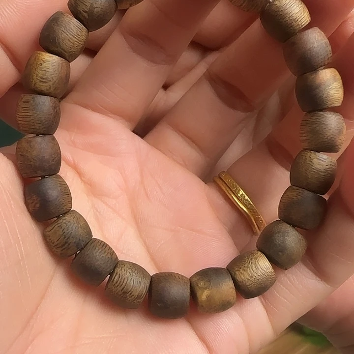 沉香手串卡9mm鼓珠单圈沉香手串