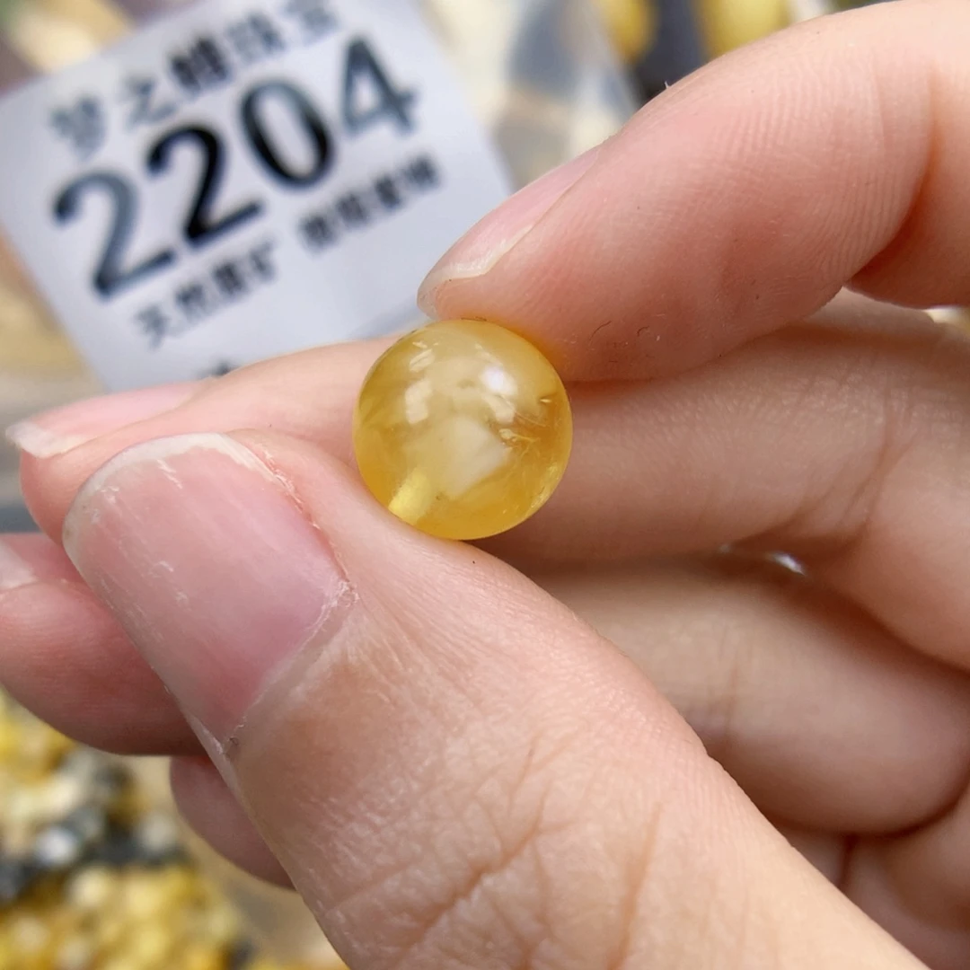 未镶嵌琥珀裸石10