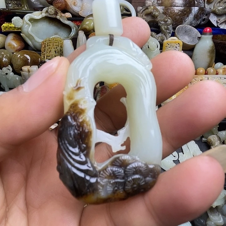 颈饰未镶嵌和田玉