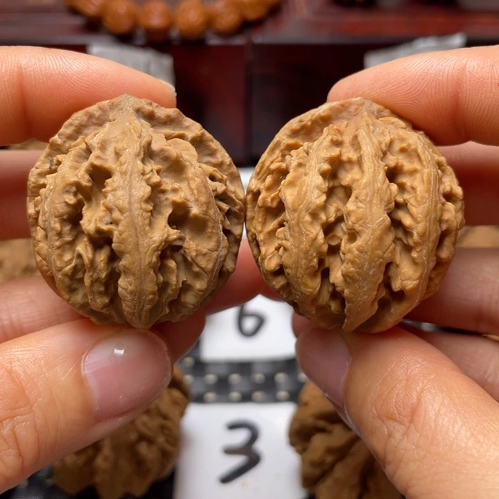 文玩核桃吊坠秦岭核桃