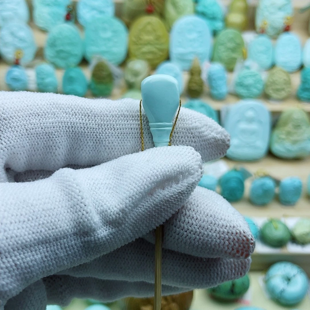 未镶嵌绿松石珠宝奇石