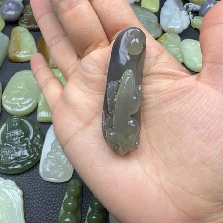 和田玉未镶嵌珠宝奇石