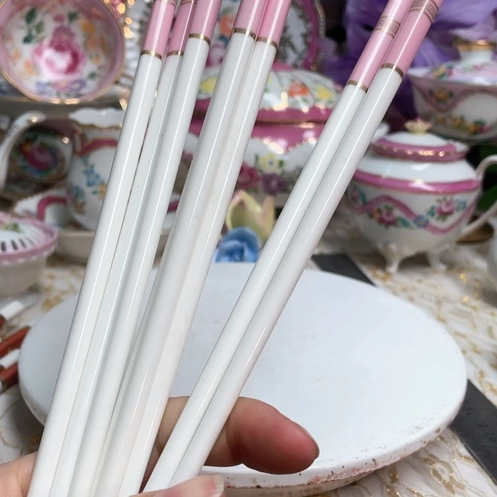 瓷片摆件，，摆件，摆件，摆件。摆件。