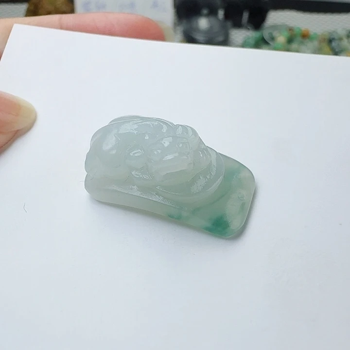 定制翡翠未镶嵌挂件