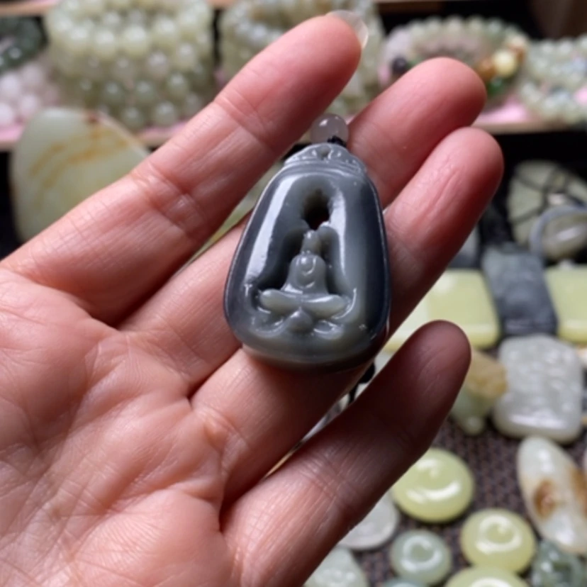 【闪购商品】颈饰未镶嵌和田玉（糖玉）