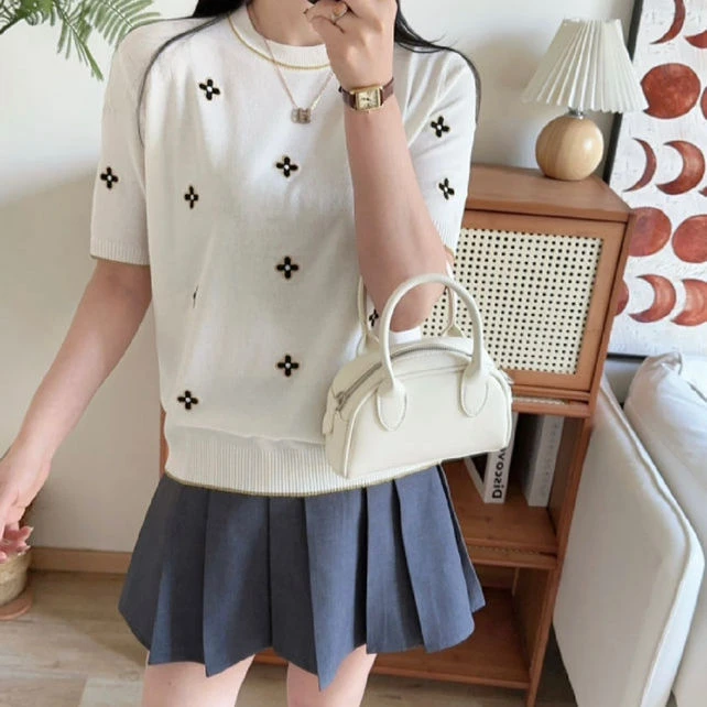 四叶花短袖夏季宽松女短款针织显瘦上衣韩版风1808