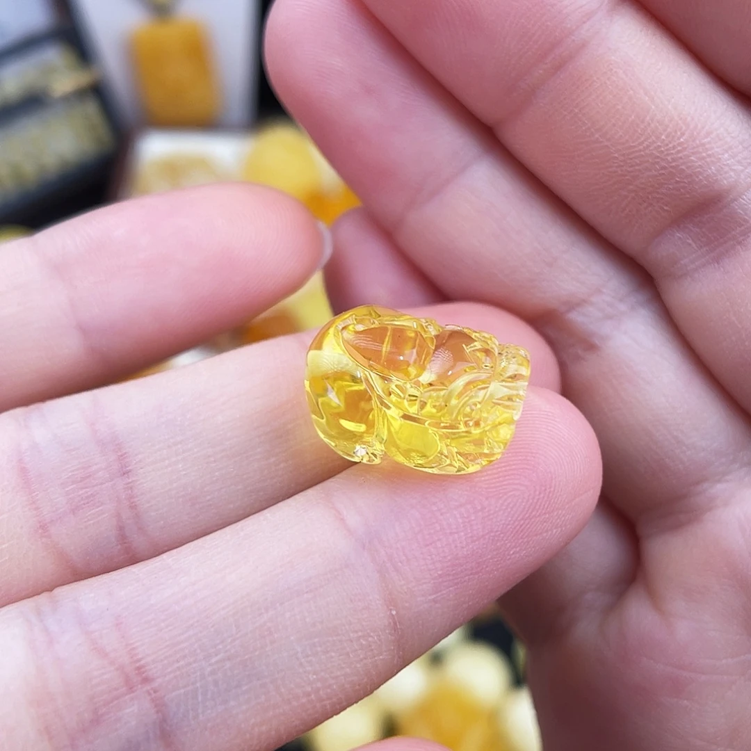 琥珀未镶嵌裸石我