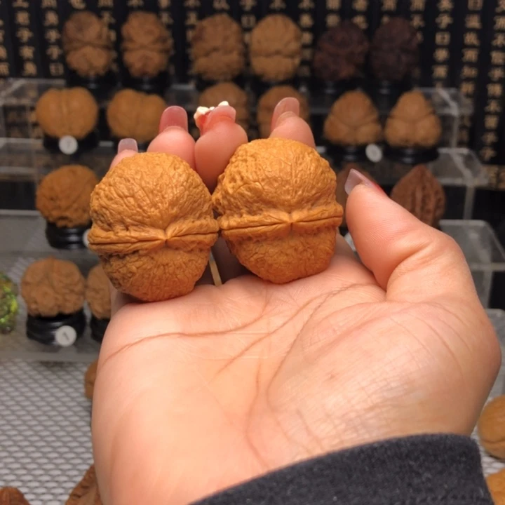 橄榄核吊坠94铁绣球