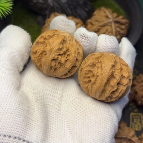 文玩核桃吊坠秦岭核桃13