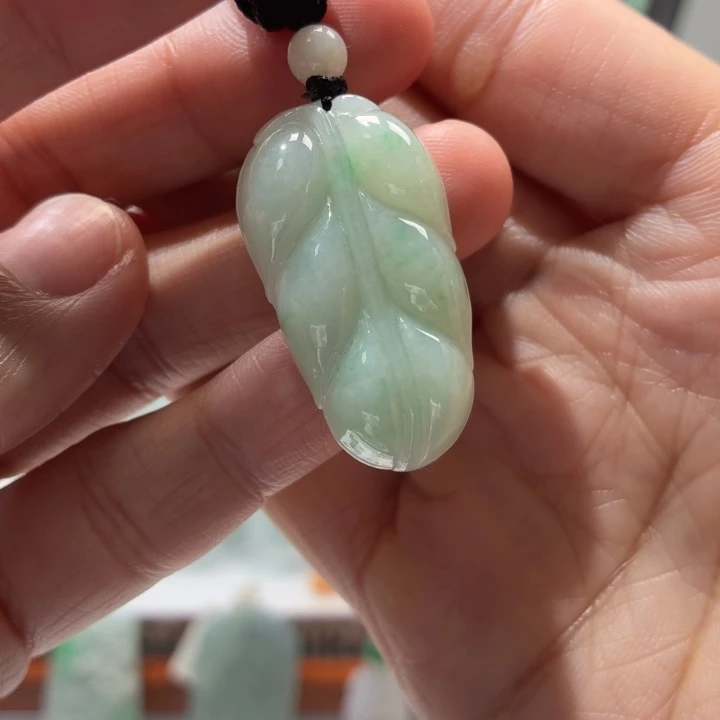 翡翠未镶嵌颈饰翡翠天然A货叶子吊坠