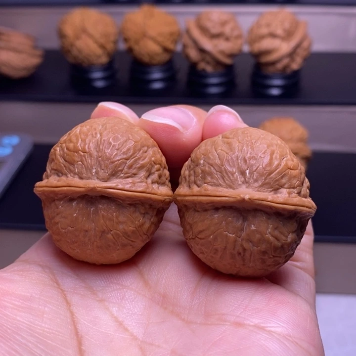 把件文玩核桃红蛇43