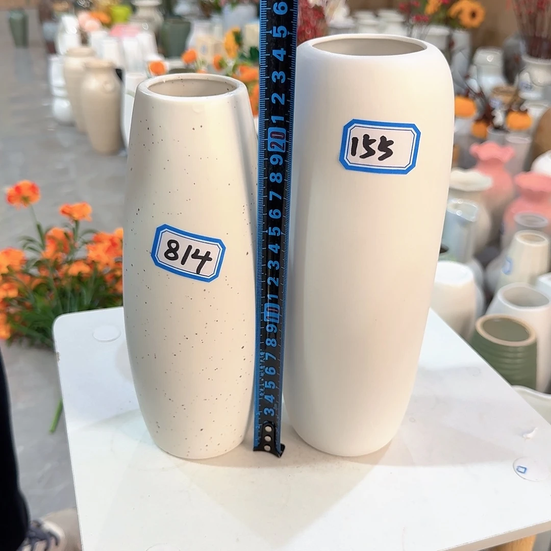 155.814号陶瓷高22.24厘米瑕疵