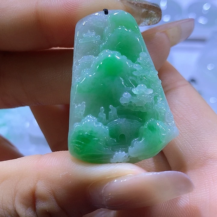 翡翠未镶嵌颈饰天然翡翠A货吊坠