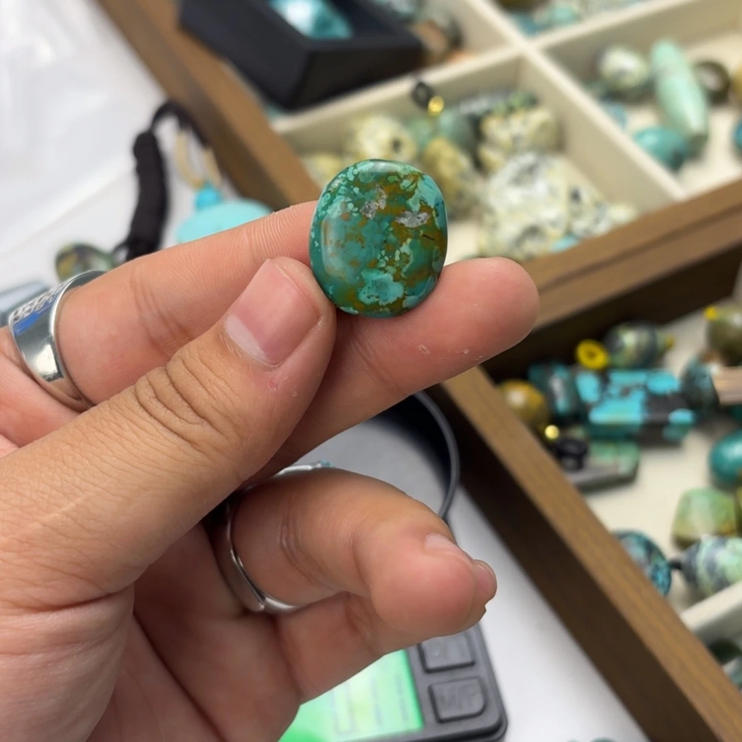 南红玛瑙未镶嵌绿松石