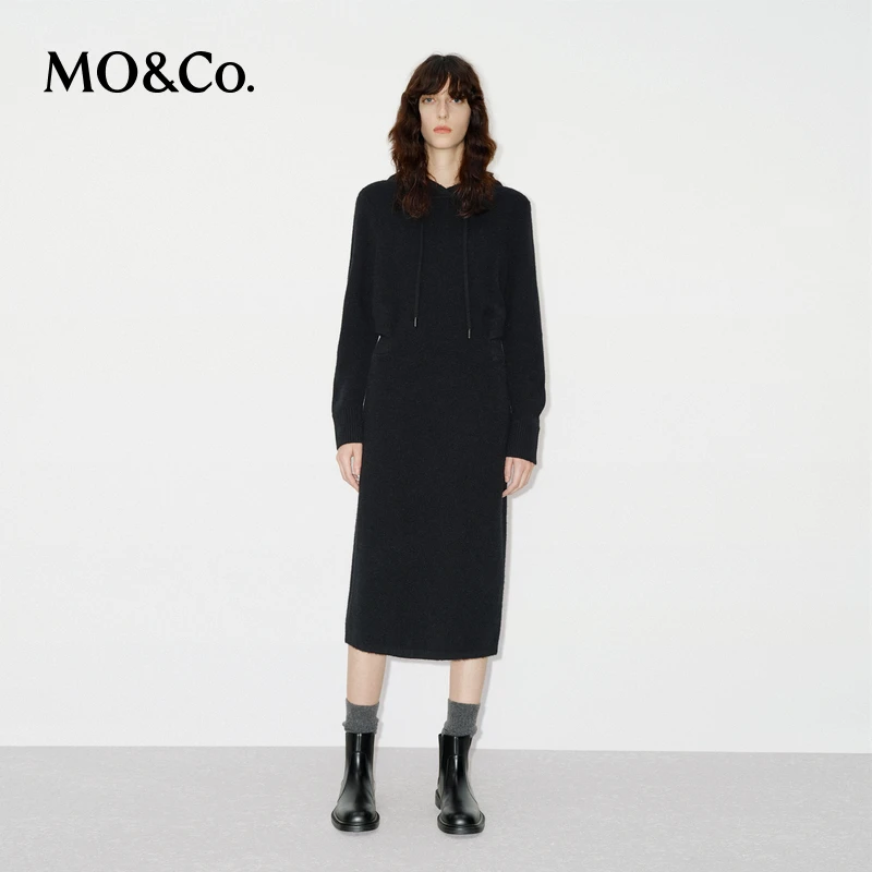 MOCO连衣裙冬季绵羊毛骆马绒精纺连帽收腰毛衣裙MBD4DRS006