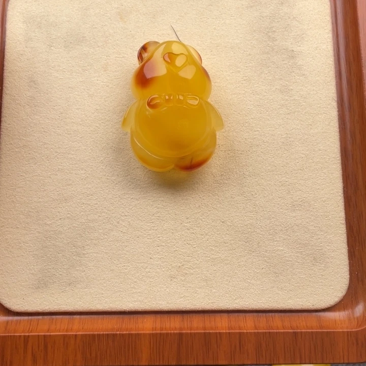 裸石琥珀未镶嵌好