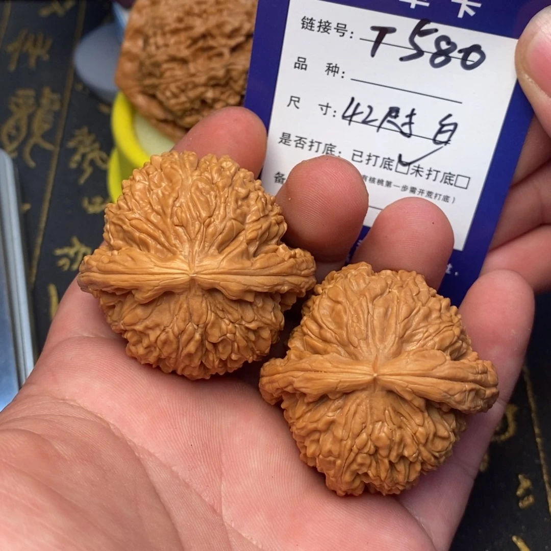 文玩核桃吊坠好果子