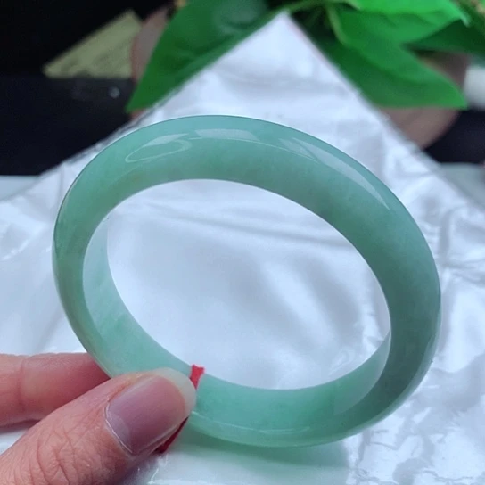 翡翠手镯未镶嵌        正圈54