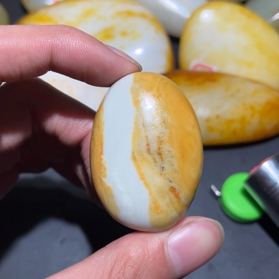 和田玉未镶嵌珠宝奇石