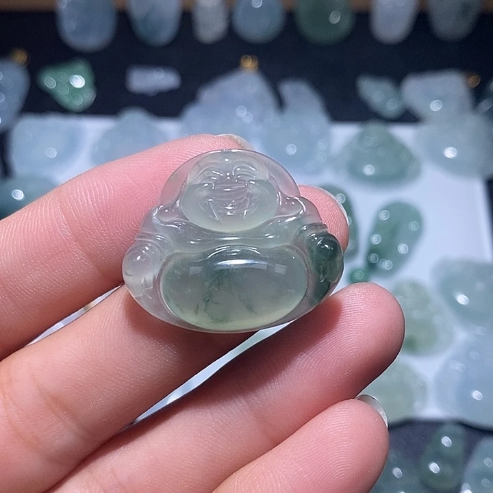 颈饰未镶嵌翡翠佛公