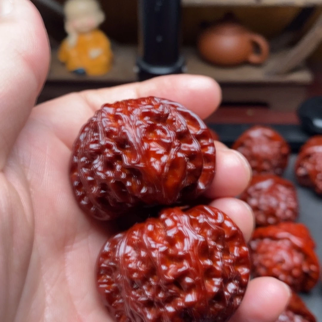 吊坠文玩核桃琦40白狮子