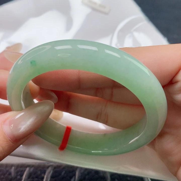 翡翠未镶嵌手镯55