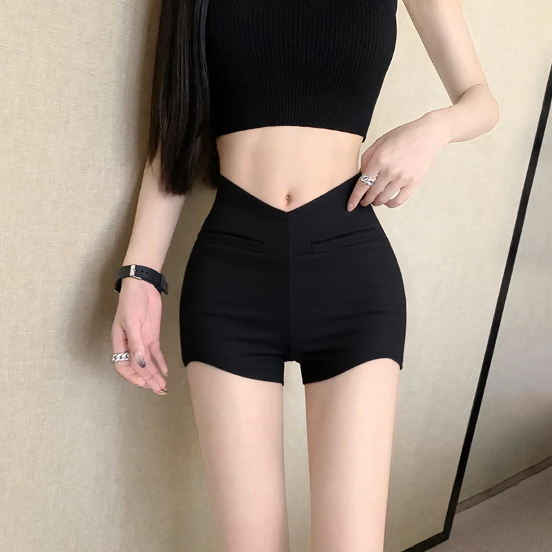 黑色高腰紧身短裤女2025冬新款韩版百搭辣妹不规则弹力显瘦休闲裤