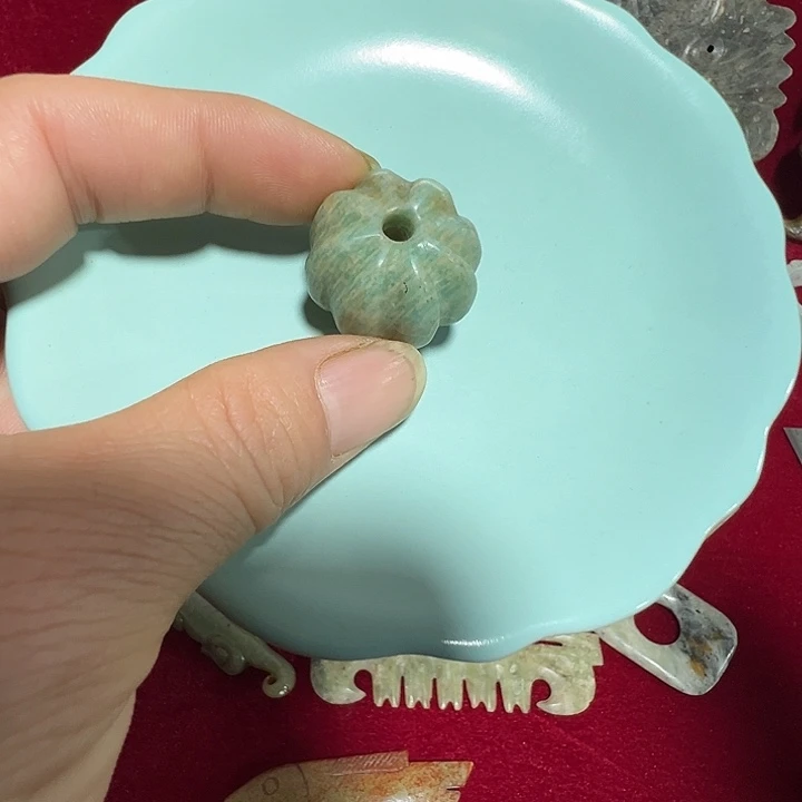 和田玉（糖玉）未镶嵌挂件