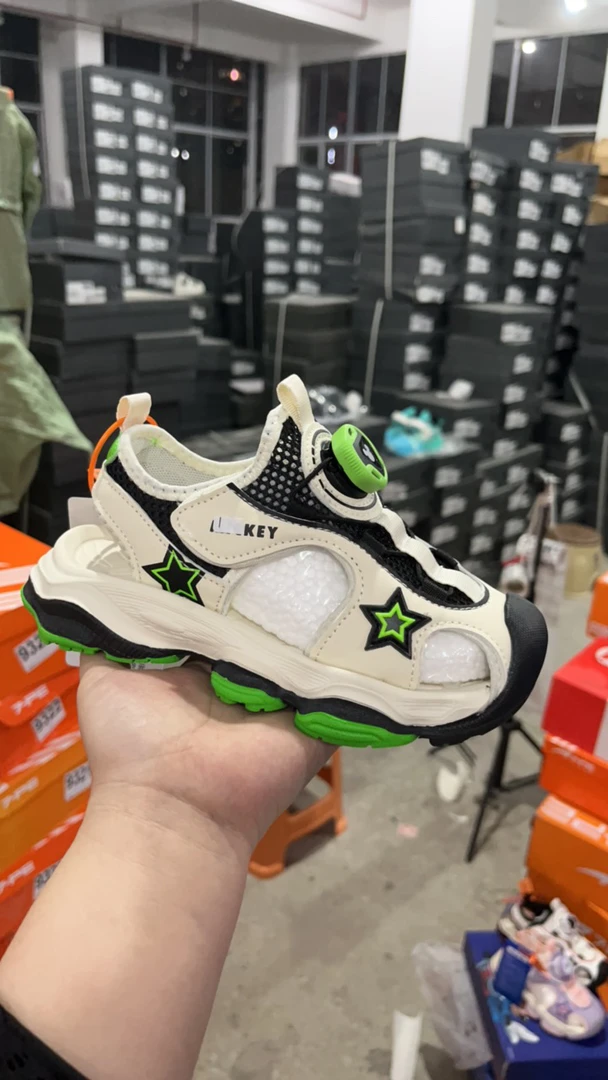 迪，包头机能凉鞋，脚长+0.5-1拍