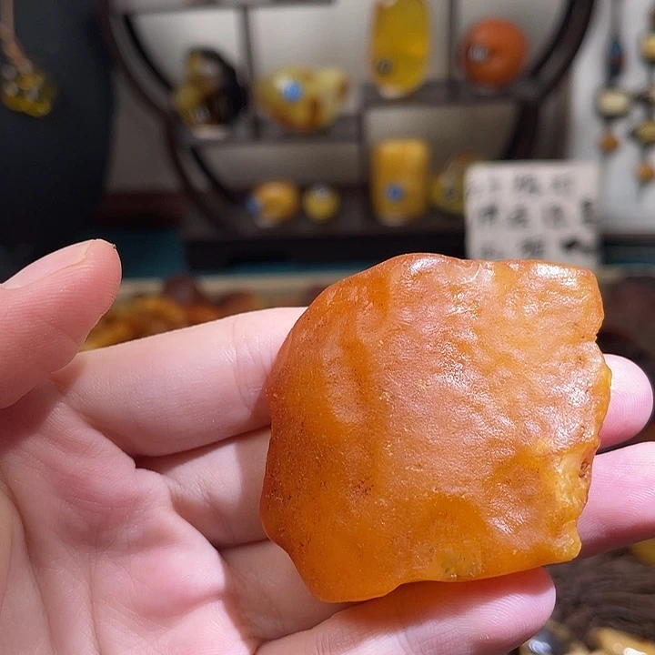 琥珀未镶嵌珠宝奇石吊坠