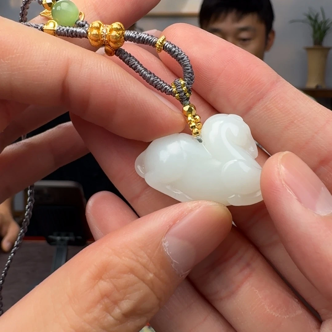 颈饰未镶嵌和田玉915顾哥卡30左右