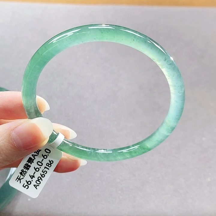 【闪购商品】未镶嵌手镯翡翠