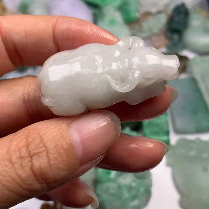 定制翡翠未镶嵌翡翠