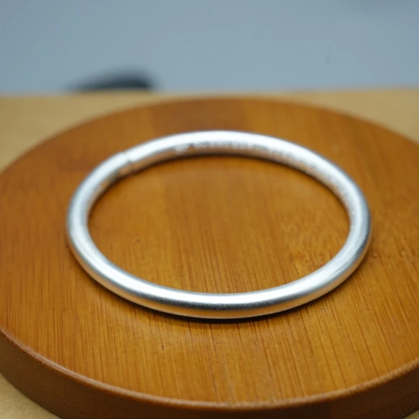 足银手镯 足银9999简约砂面银本色素圈开口心经女士手镯