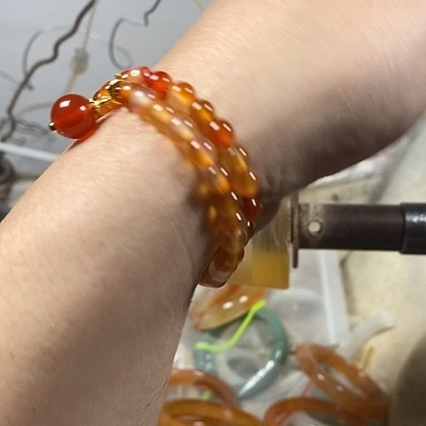石英质玉手链未镶嵌