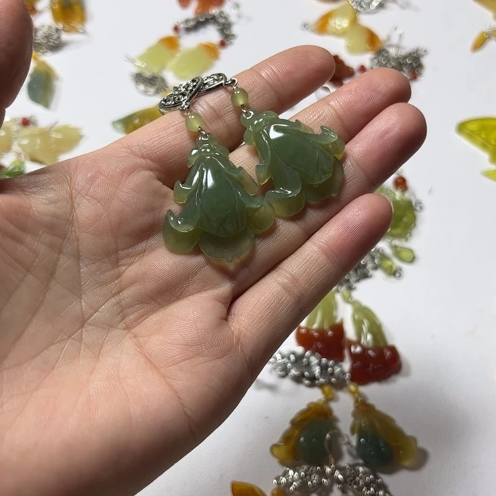 蛇纹石玉未镶嵌把件