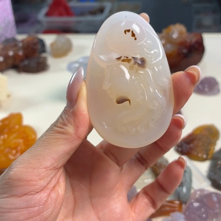 未镶嵌颈饰玛瑙/玉髓