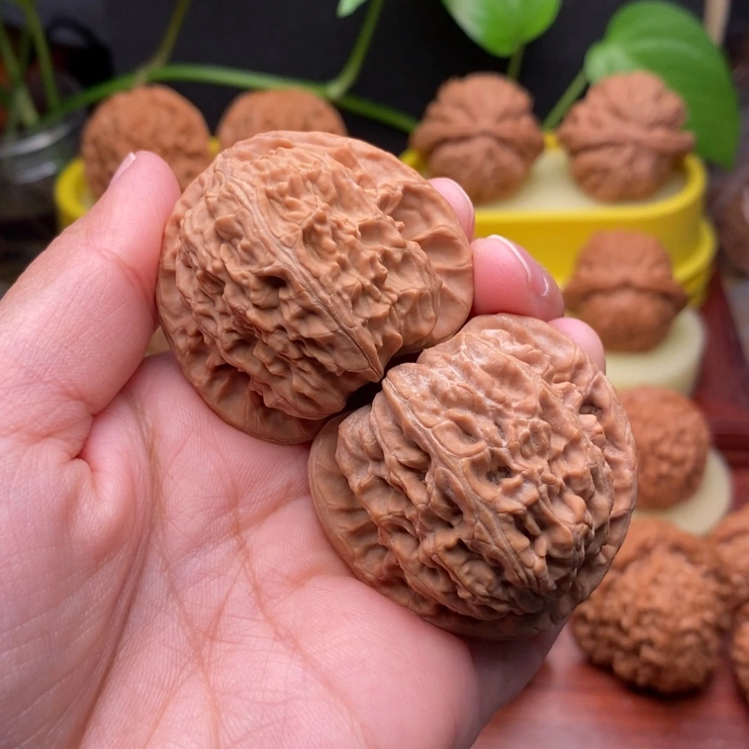 把件文玩核桃42“红皮”三角白